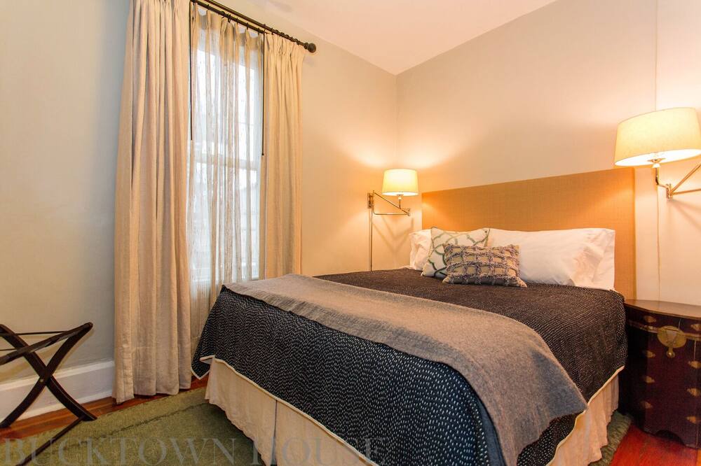 Photo of Bedroom in Bucktown