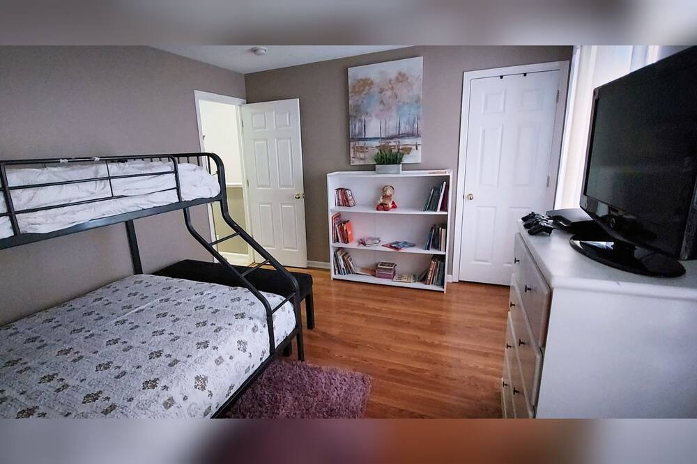 Photo of Bedroom in Gilberts