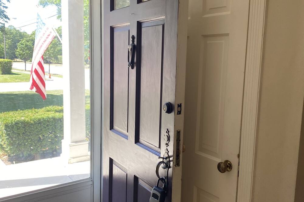 Photo of Bedroom in Evanston