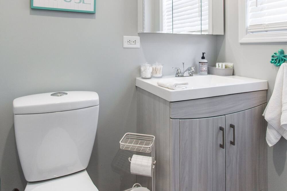 Photo of Bathroom in Fox Lake