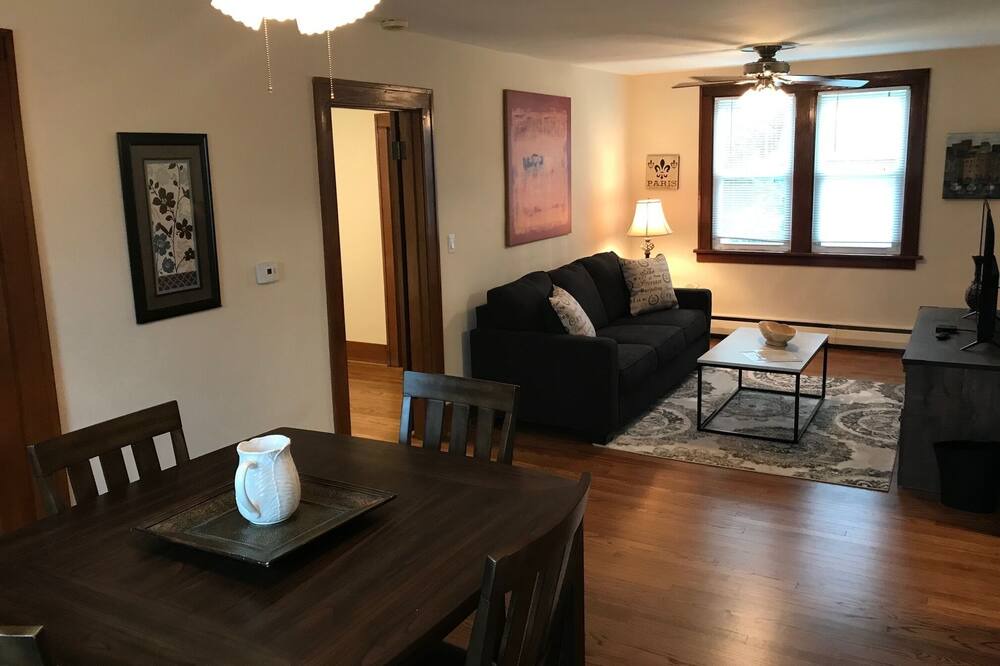 Photo of Livingroom in Libertyville