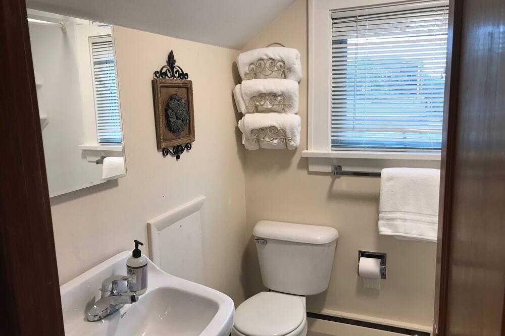 Photo of Bathroom in Libertyville
