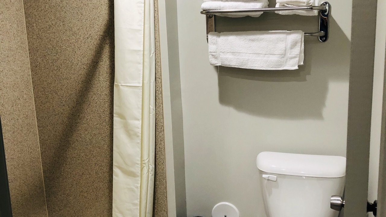 Photo of Bathroom in Wood River