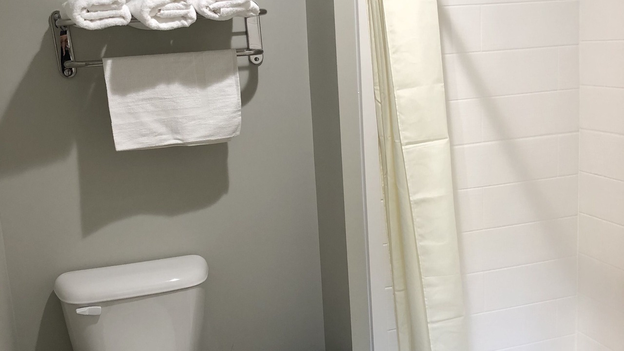Photo of Bathroom in Wood River
