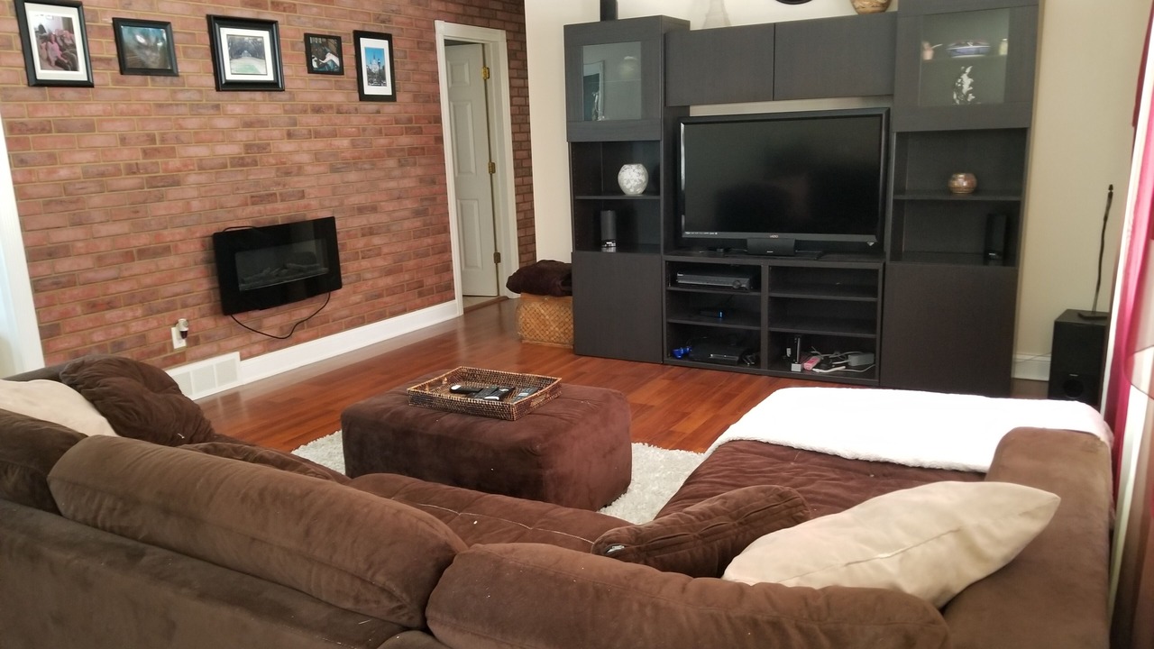 Photo of Livingroom in Pistakee Highlands