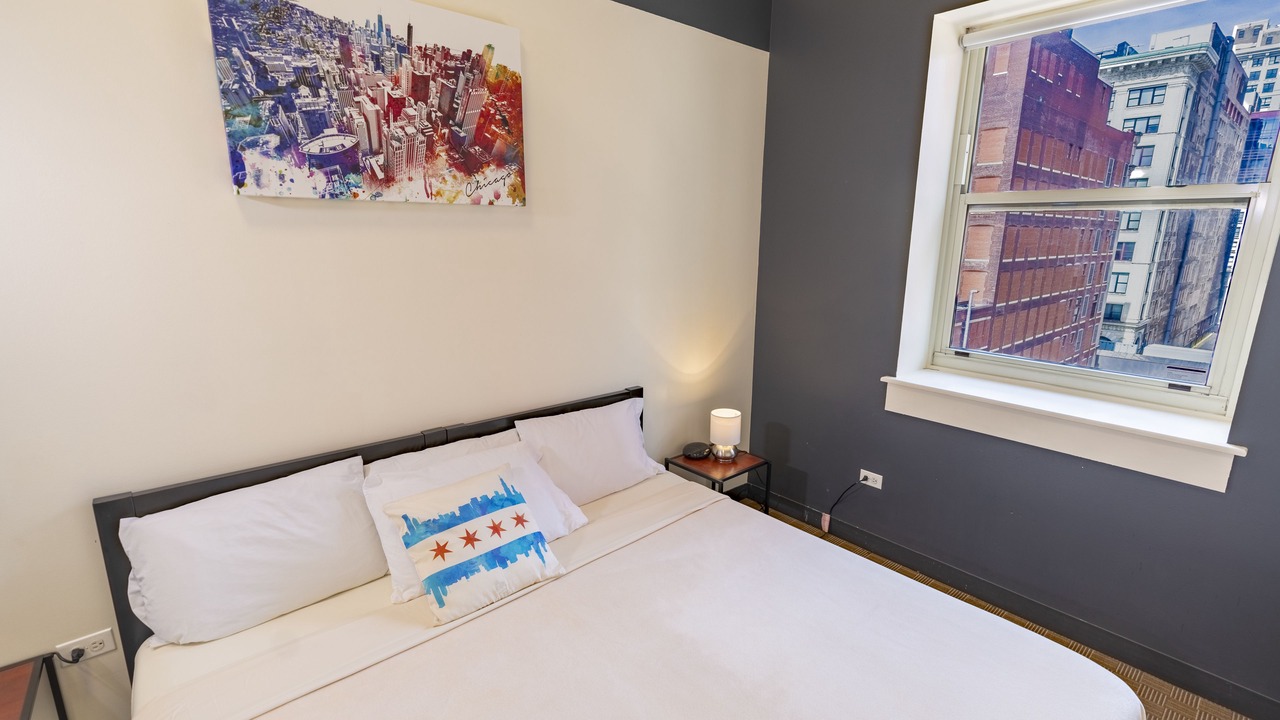 Photo of Bedroom in The Loop