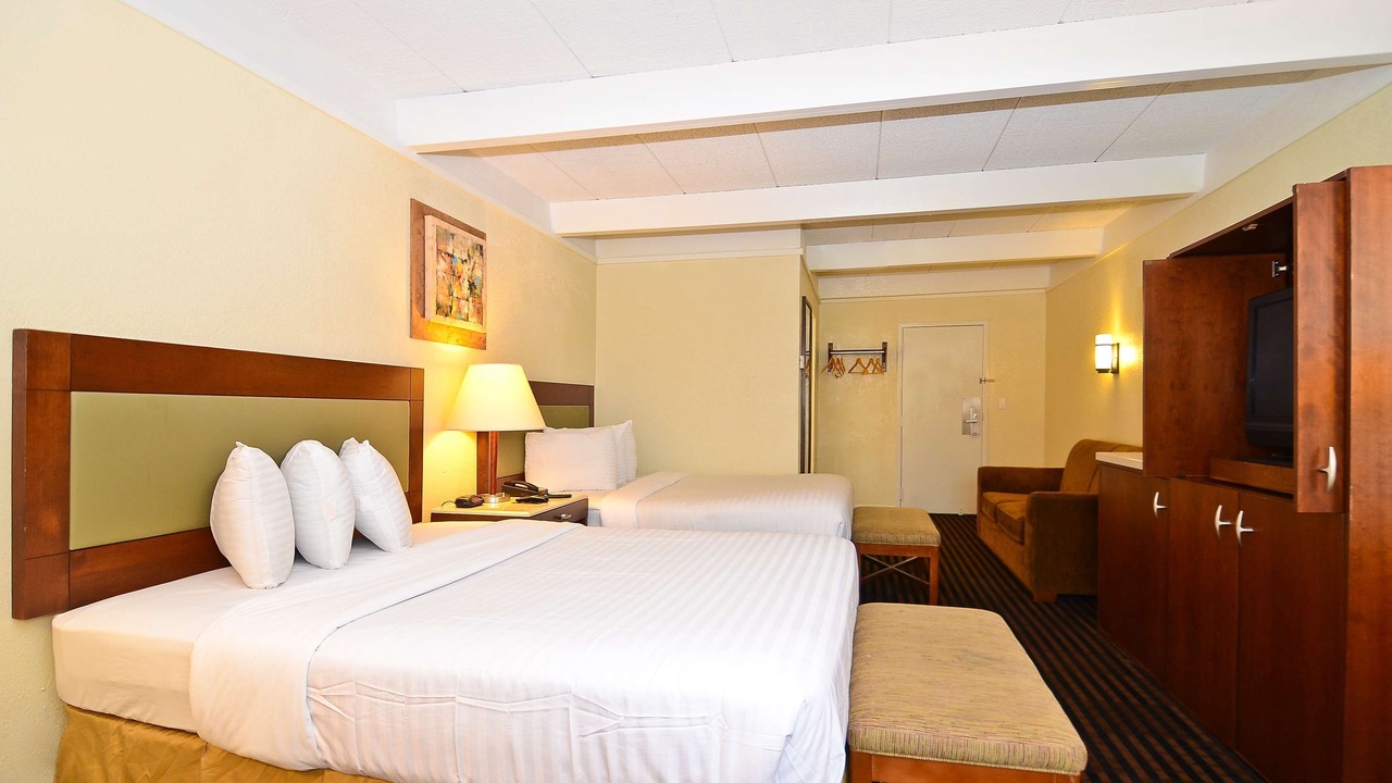 Photo of Bedroom in Elgin