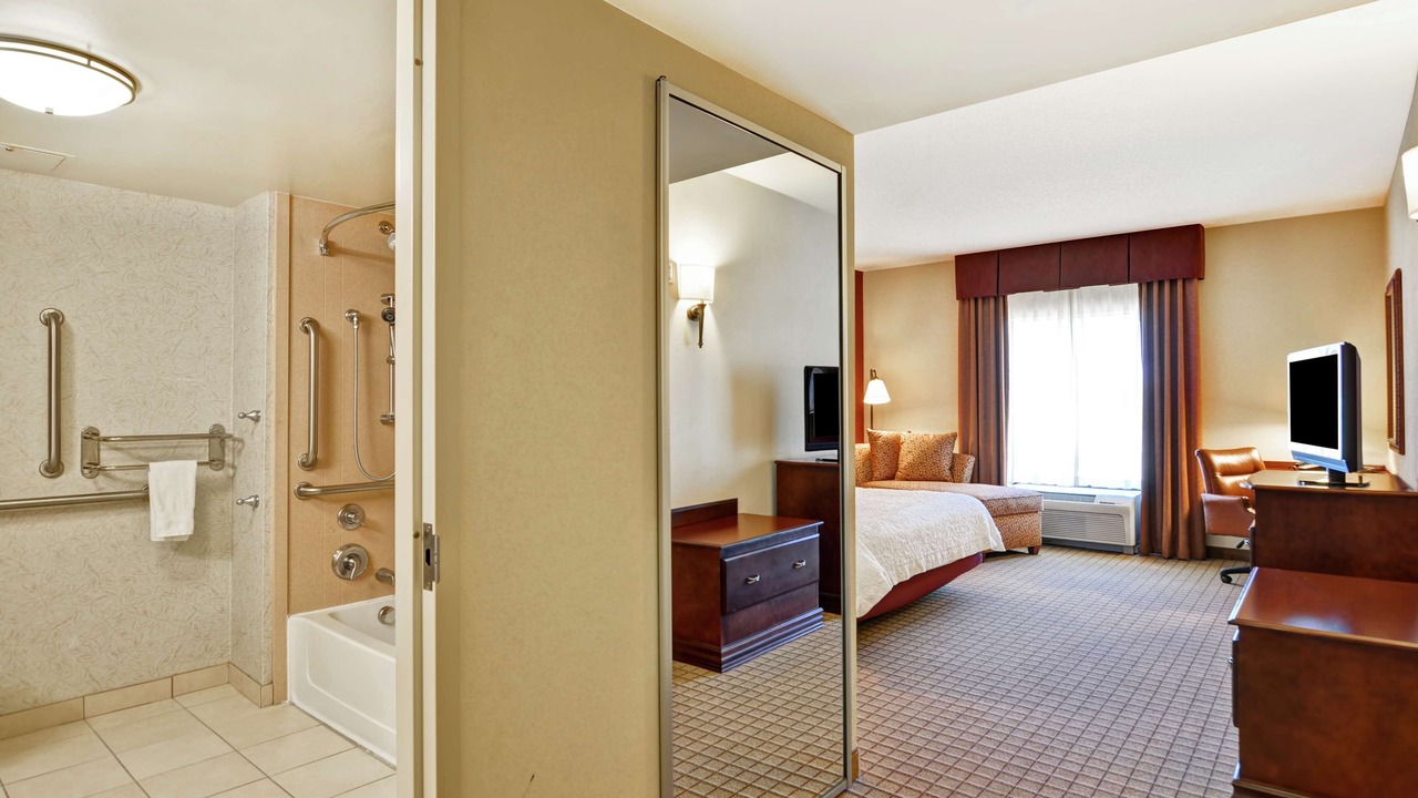 Photo of Bedroom in Orange Prairie