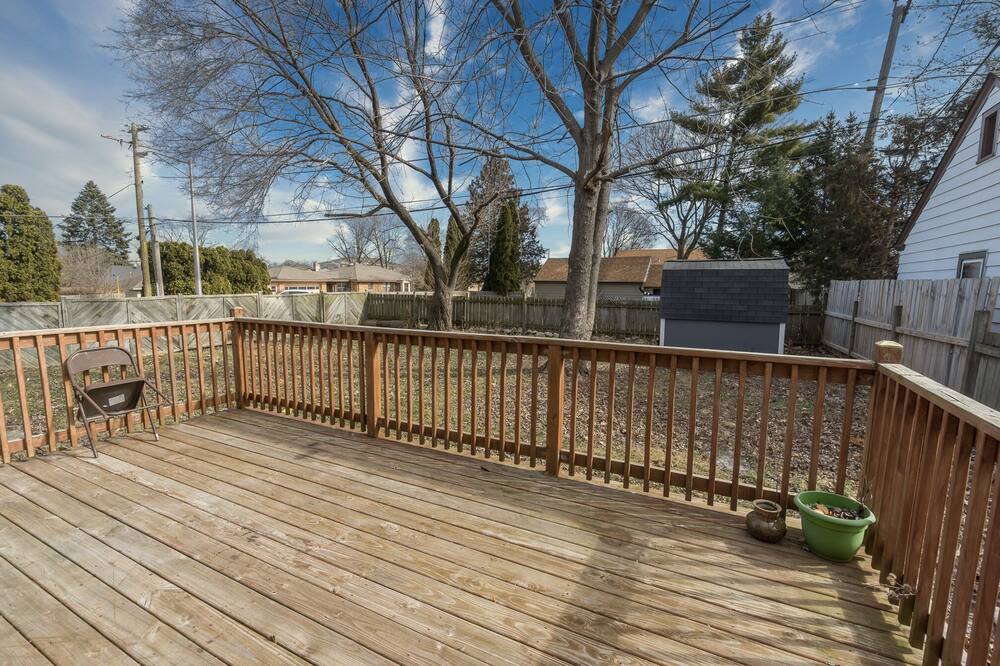 Photo of Outdoor in Addison