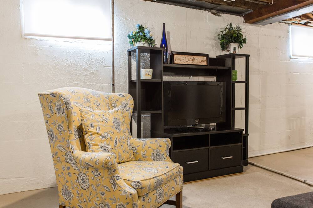 Photo of Livingroom in Fox Lake