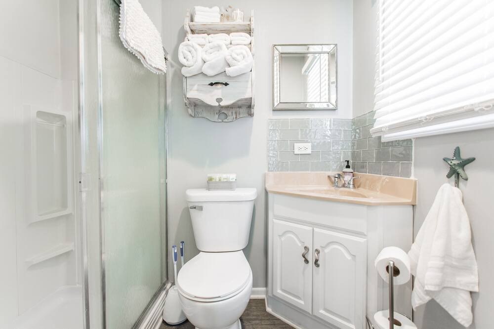 Photo of Bathroom in Fox Lake