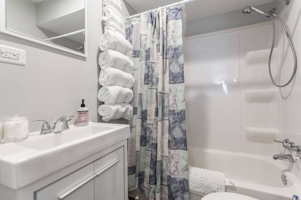 Photo of Bathroom in Fox Lake