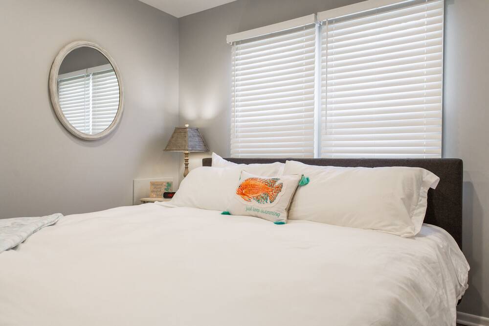 Photo of Bedroom in Fox Lake