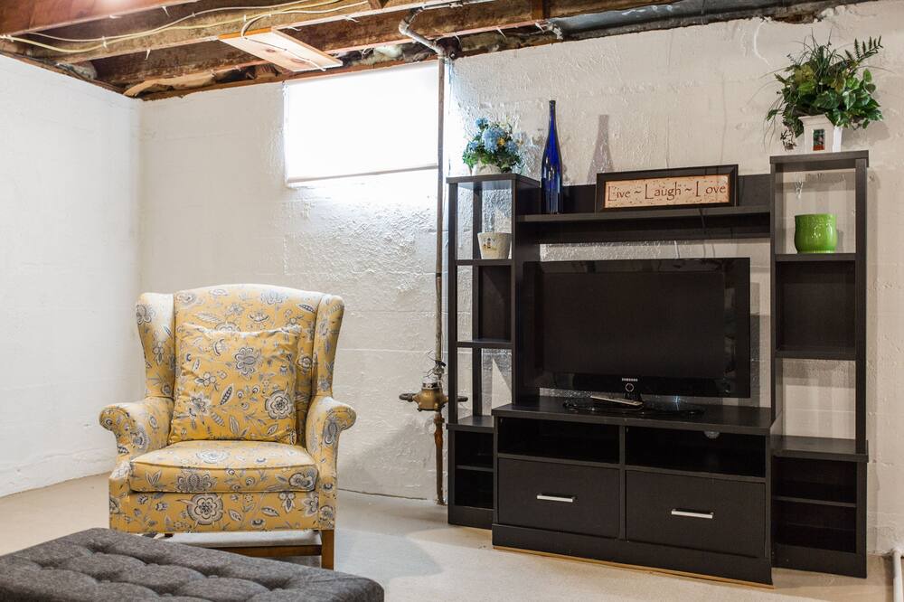 Photo of Livingroom in Fox Lake