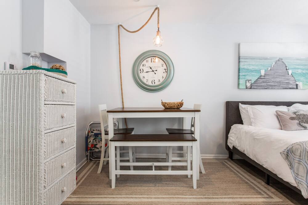 Photo of Bedroom in Fox Lake
