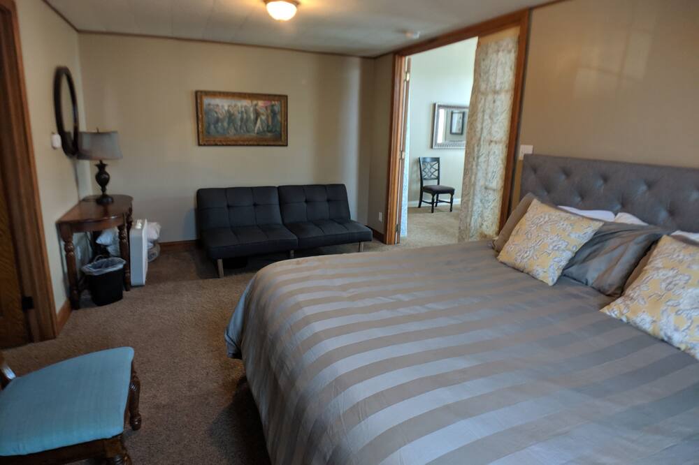 Photo of Bedroom in Nauvoo