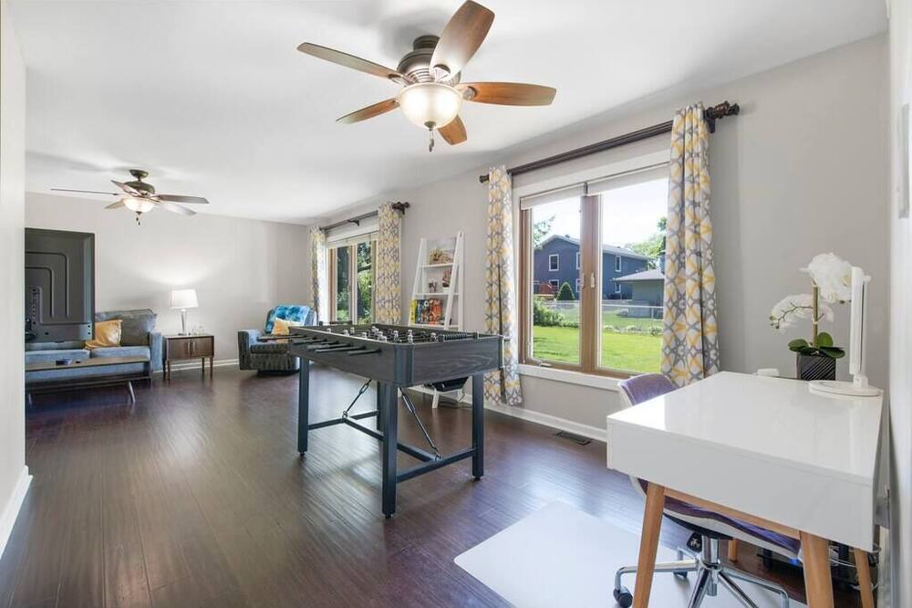 Photo of Bedroom in Hoffman Estates