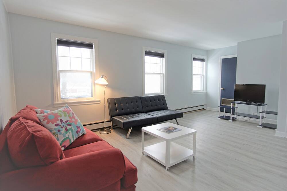 Photo of Livingroom in Skokie