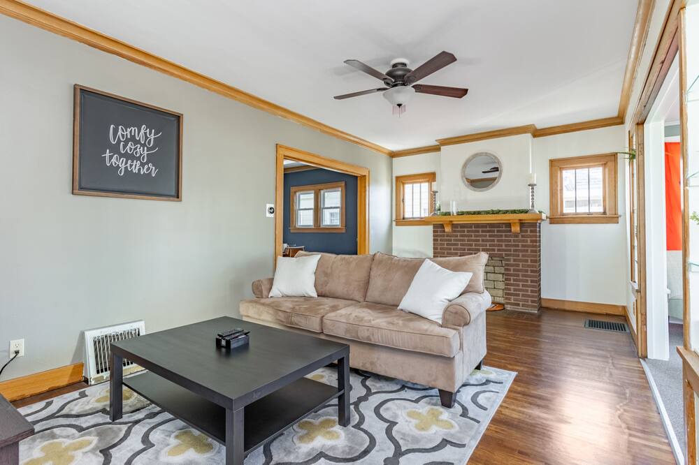 Photo of Livingroom in West Peoria