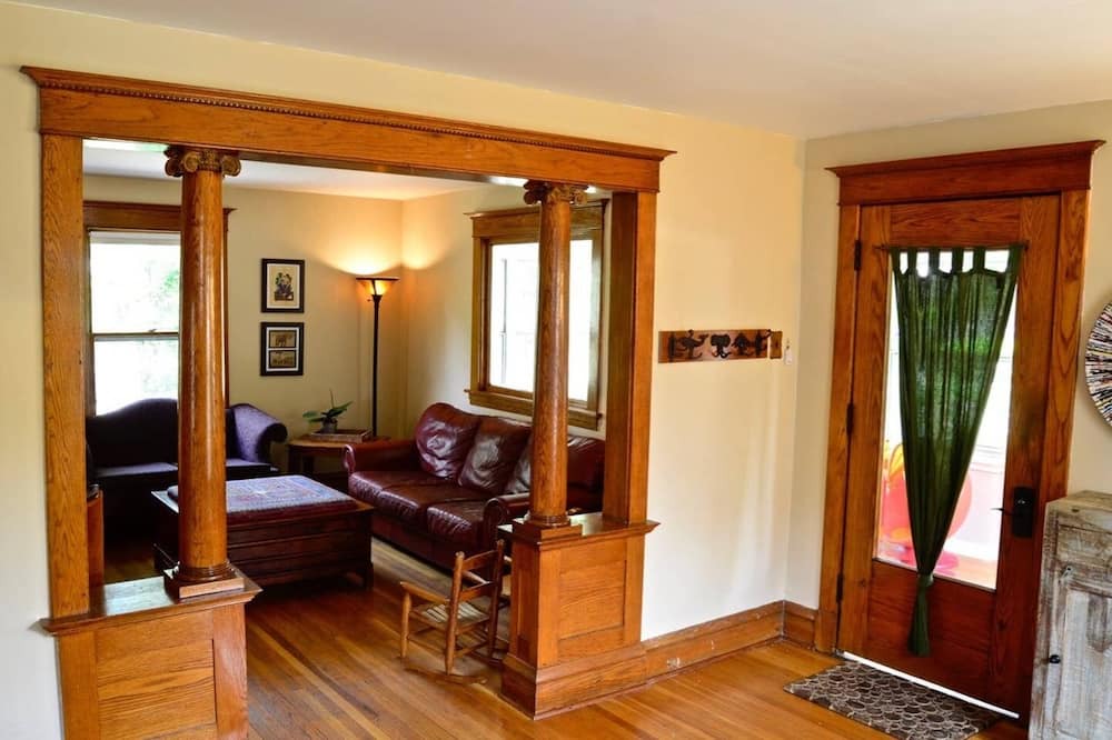Photo of Bedroom in West Chicago