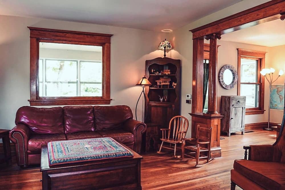 Photo of Bedroom in West Chicago