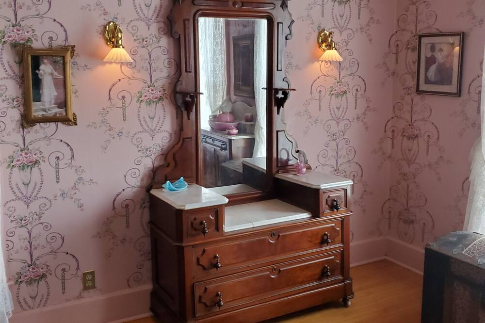 Photo of Bedroom in Springfield
