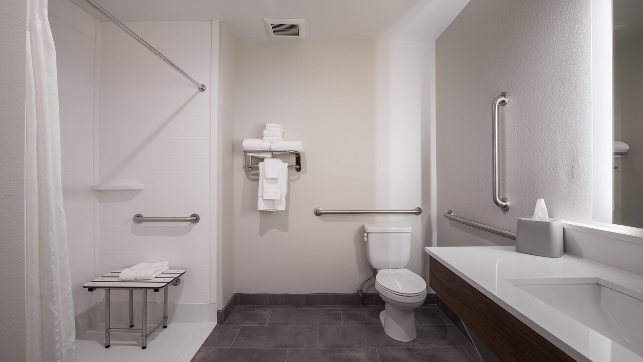 Photo of Bathroom in Hoffman Estates