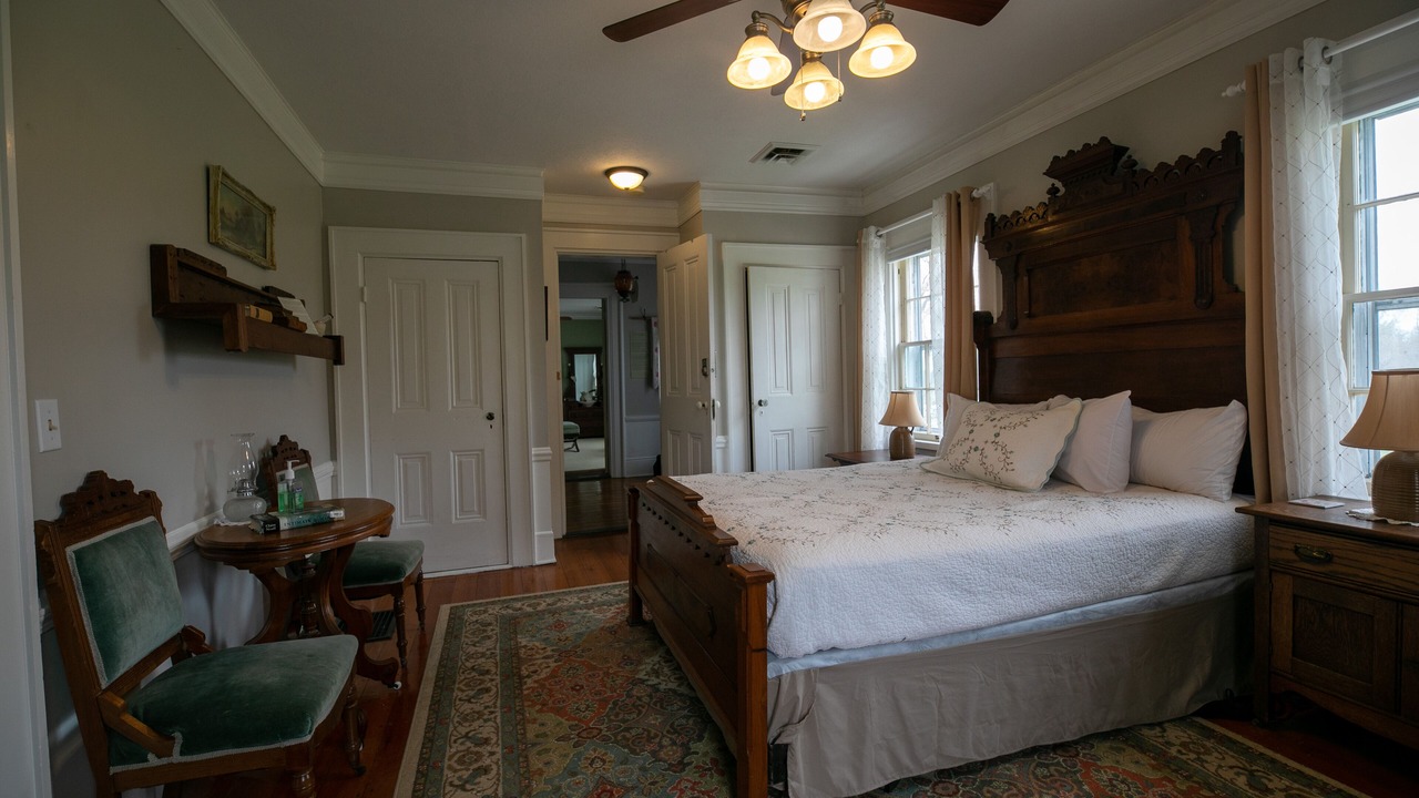 Photo of Bedroom in Nauvoo