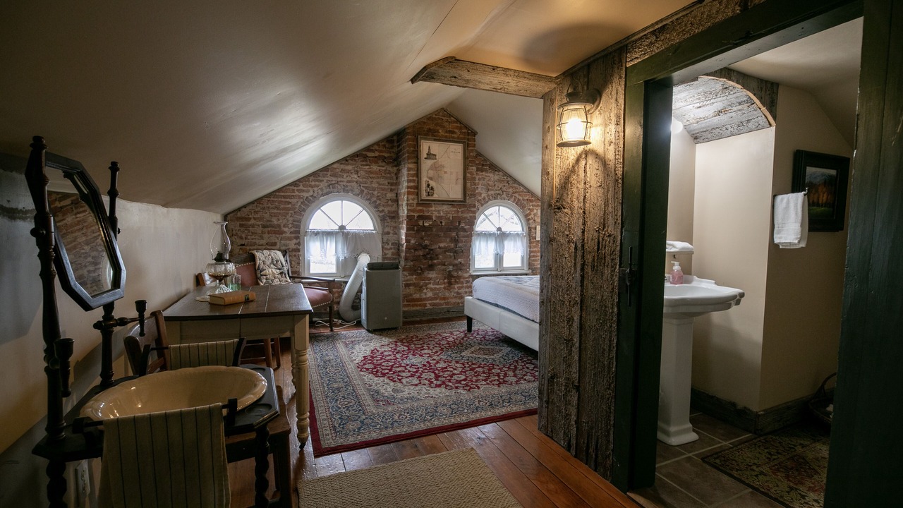 Photo of Bedroom in Nauvoo