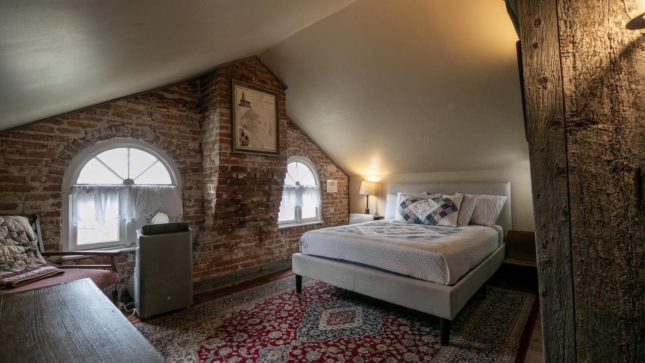 Photo of Bedroom in Nauvoo