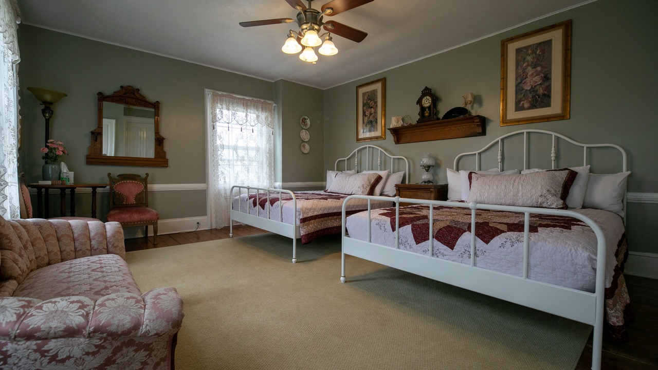 Photo of Bathroom in Nauvoo