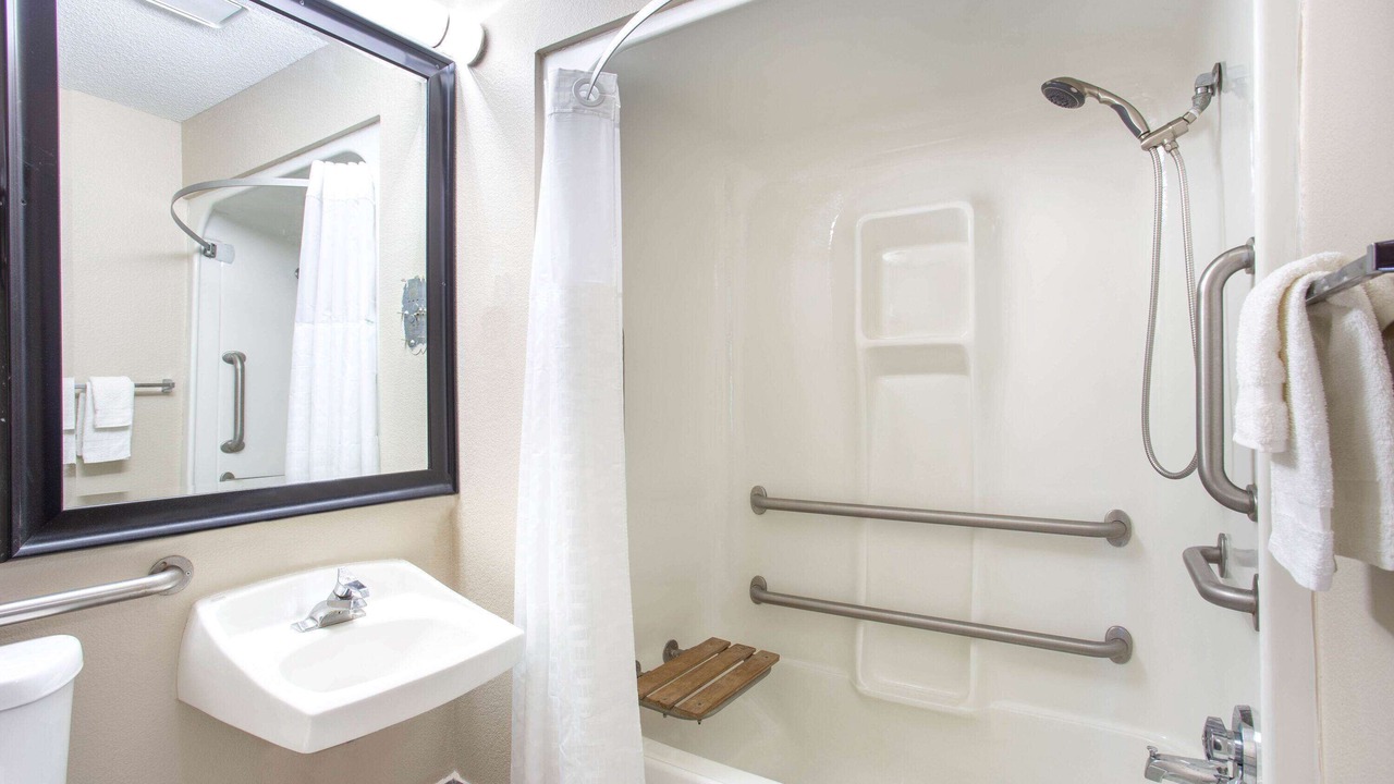 Photo of Bathroom in Joliet