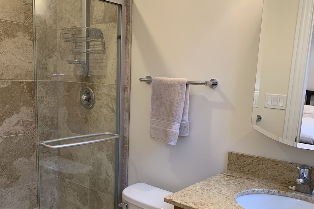Photo of Bathroom in Highland Park
