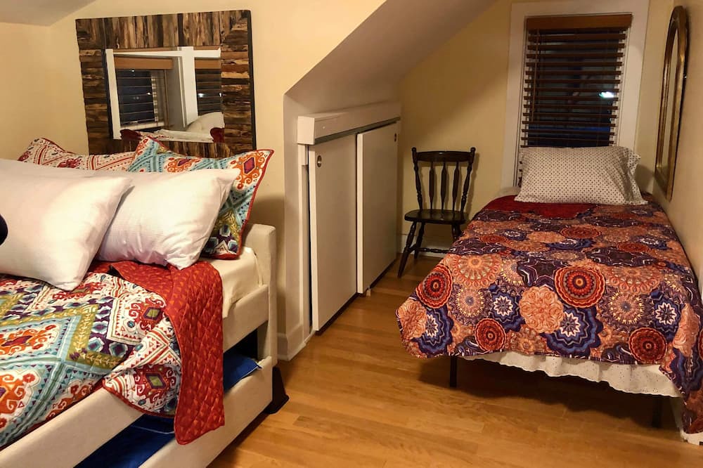Photo of Bedroom in River Grove