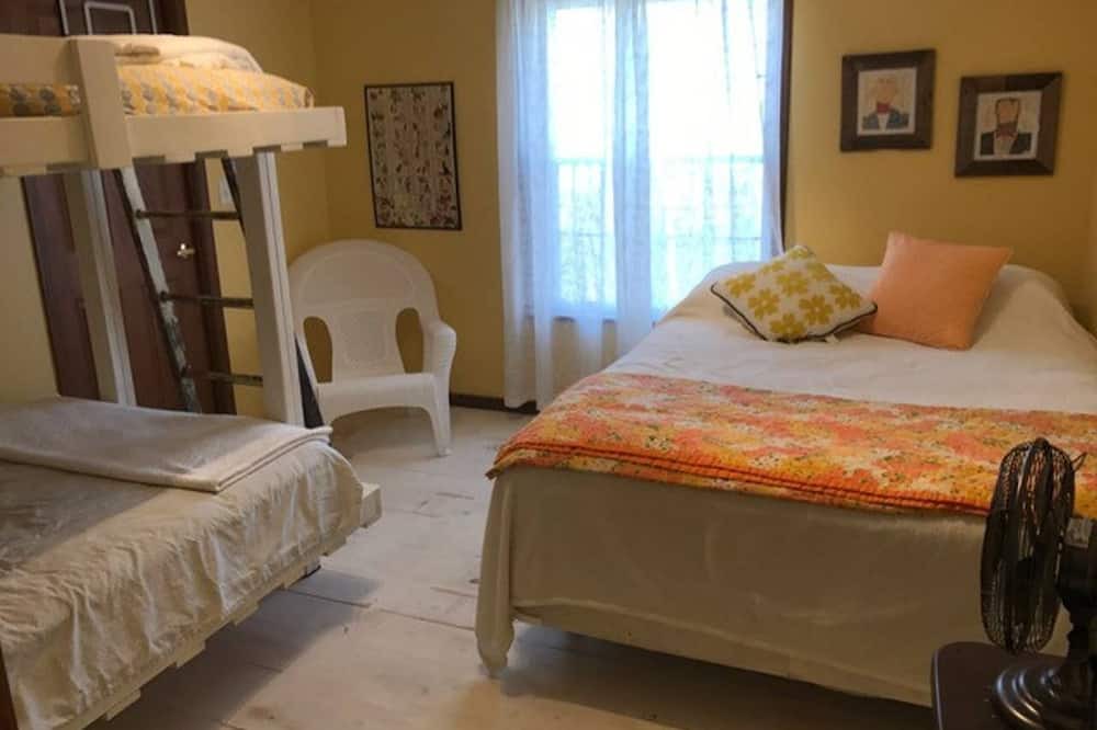 Photo of Bedroom in Centralia