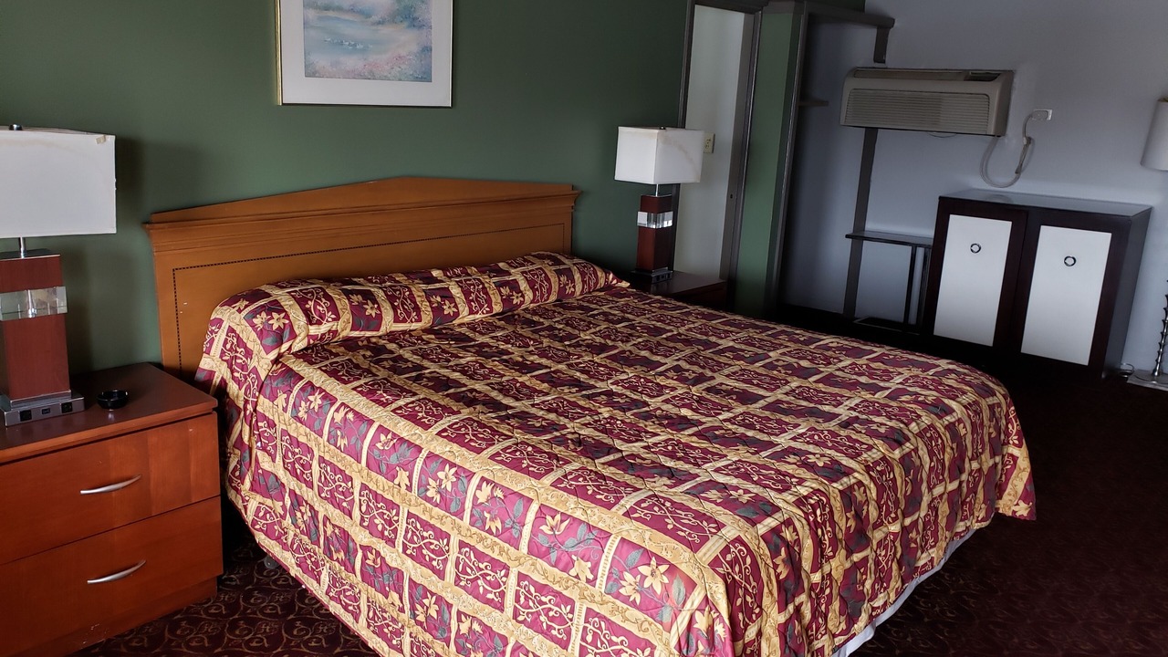 Photo of Bedroom in Forestview