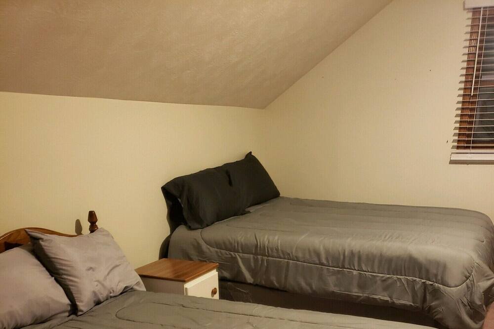Photo of Bedroom in Goreville