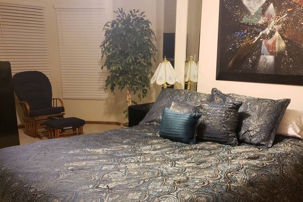 Photo of Bedroom in Goreville