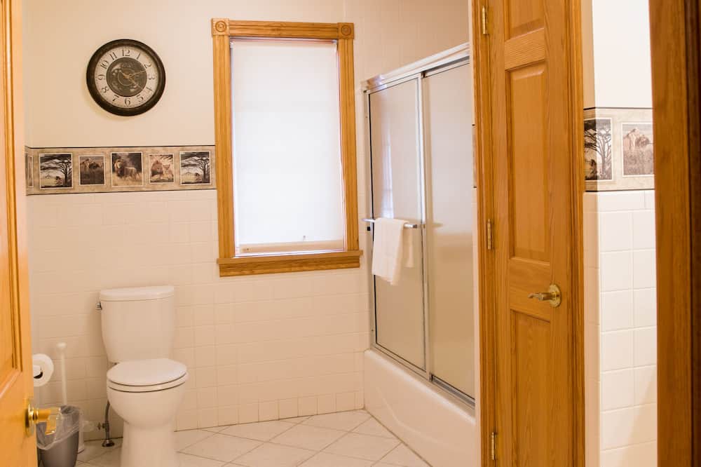 Photo of Bathroom in Adair