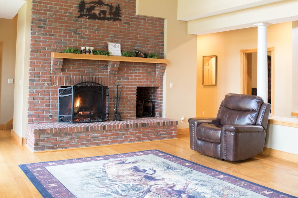 Photo of Bedroom in Adair
