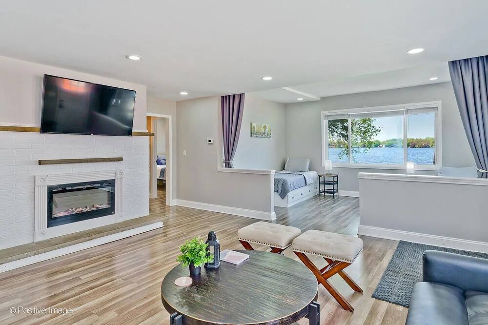 Photo of Livingroom in Long Lake