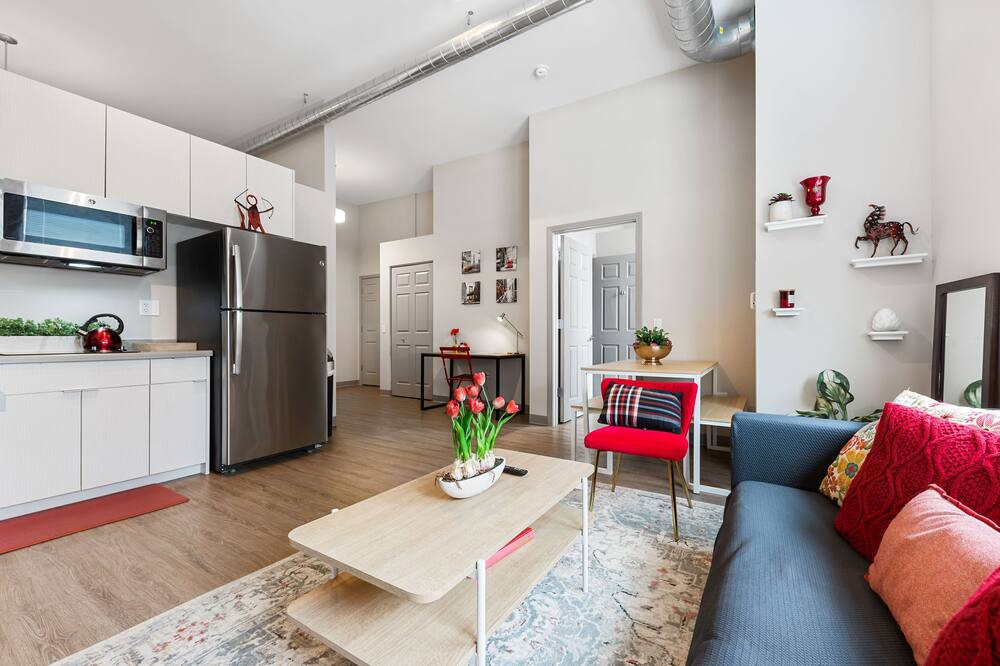 Photo of Livingroom in Near South Side