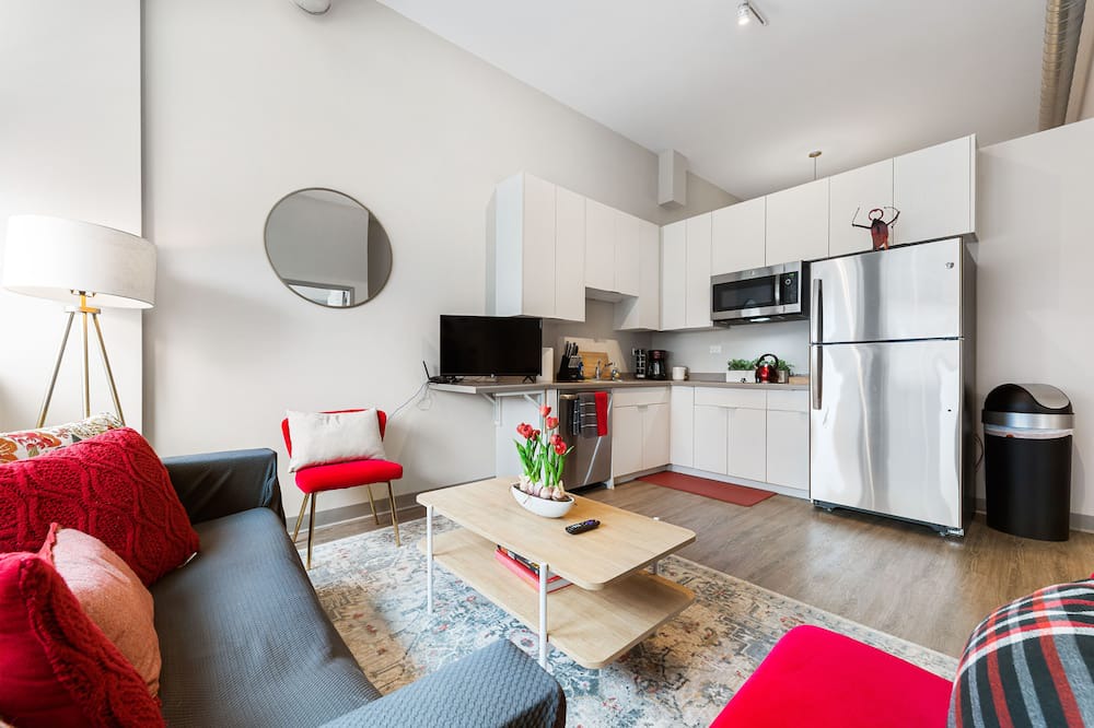 Photo of Livingroom in Near South Side