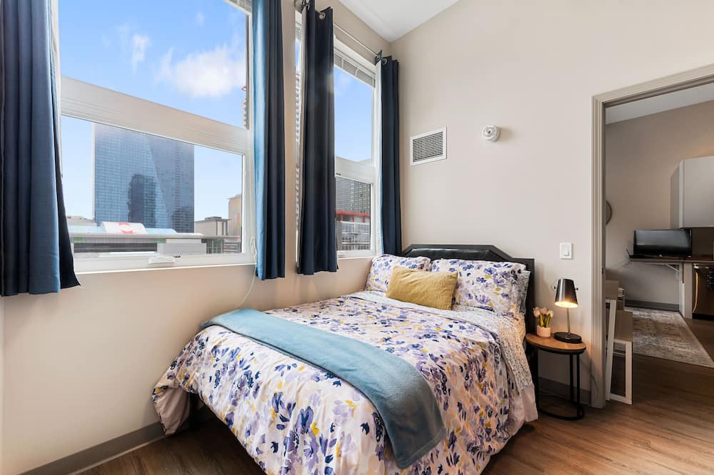 Photo of Bedroom in Near South Side