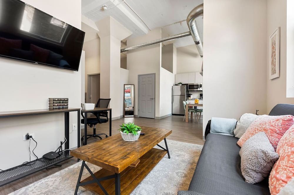 Photo of Livingroom in Near South Side