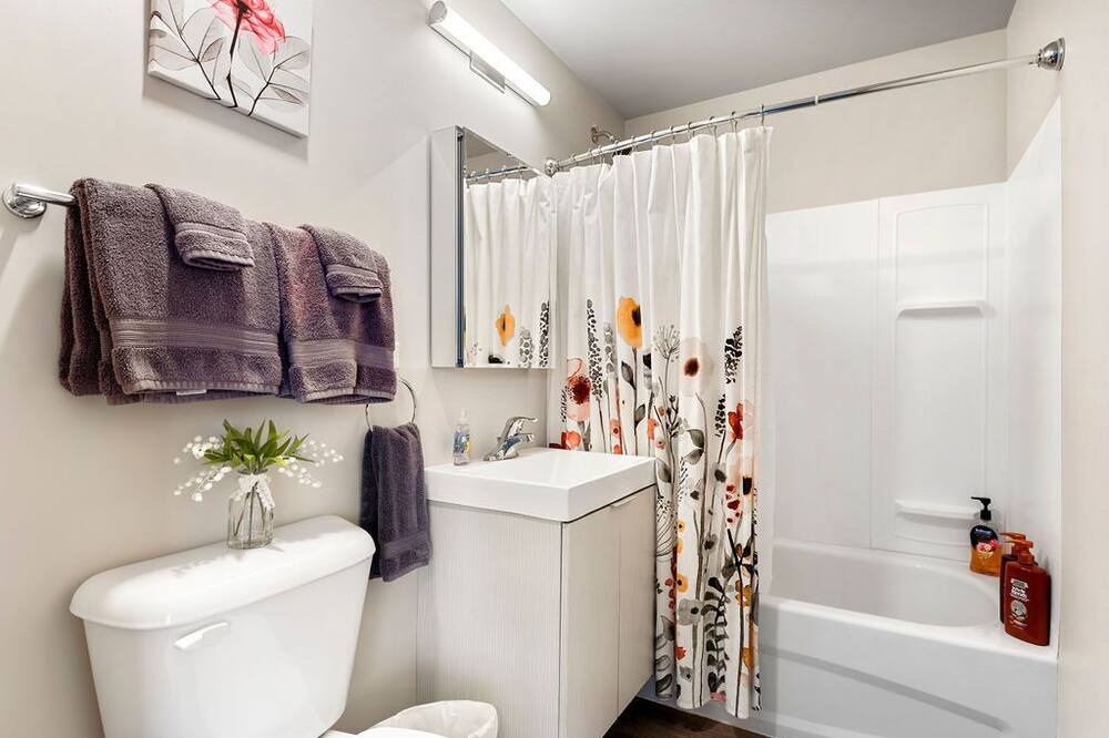 Photo of Bathroom in Near South Side