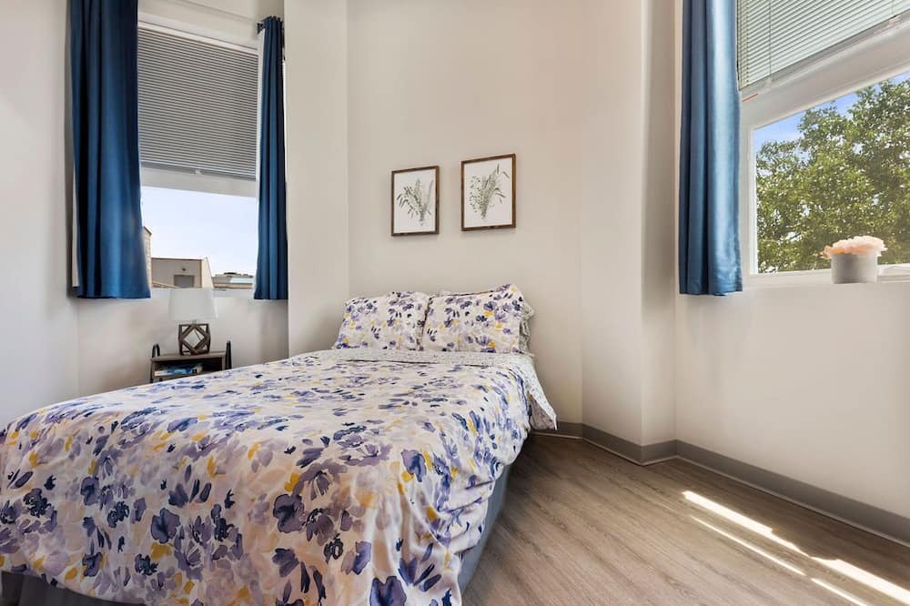 Photo of Bedroom in Near South Side