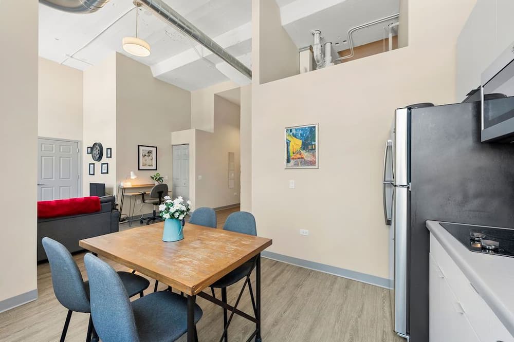 Photo of Kitchen in Near South Side