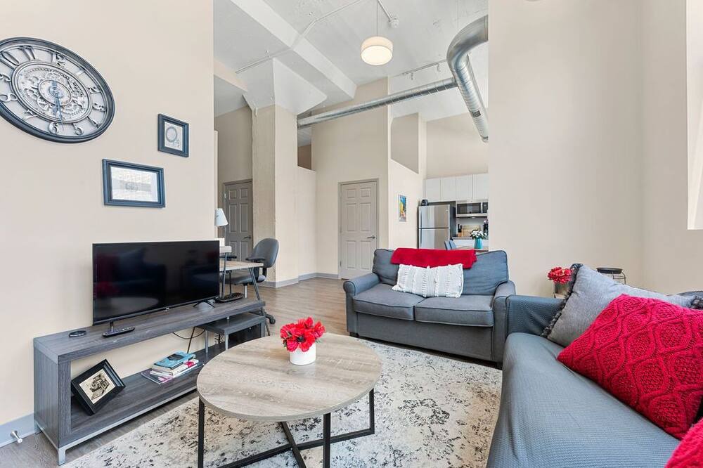 Photo of Livingroom in Near South Side