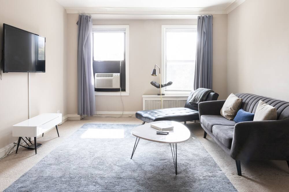 Photo of Bedroom in East Hyde Park